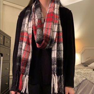Plaid scarf